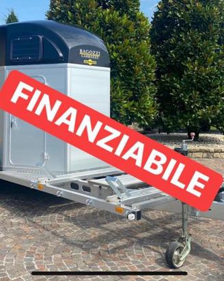 Trailer van per cavalli xantos con porta carrozza