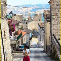 Casa Castropignano in Molise vista Castello borgo