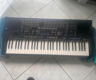 pianola yamaha psr-410