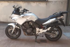 HONDA CBF 600 senza un graffio