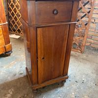 Comodino antiquariatp legno massello