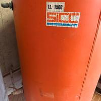 Serbatoio e autoclave acqua