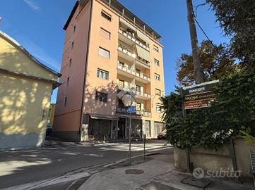 3 LOCALI A CANELLI
