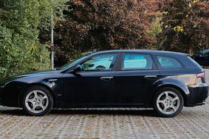 Alfa Romeo 159