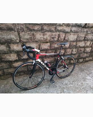 bici da corsa in carbonio CUBE