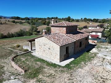Casale a Avigliano Umbro