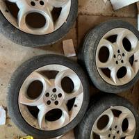 CERCHI IN LEGA R17 x ALFA ROMEO 147 + PNEUMATICI 