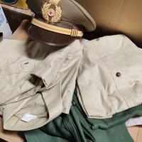 Militaria Abbigliamento militare 4 scatoloni pieni