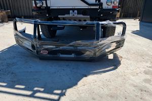 Nissan Patrol  paraurto anteriore arb. 