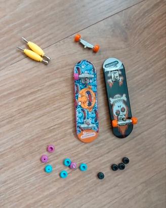 Set 2 Fingerskate Skifidol con Accessori e Ricambi