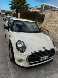 Mini Couper D