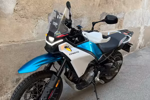 CFMOTO 450 MT