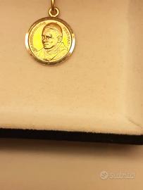 ciondolo  oro giallo18 Kt Giovanni Paolo II g 2,60