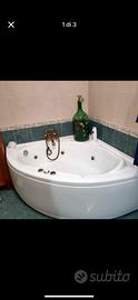 Vasca da bagno idromassaggio