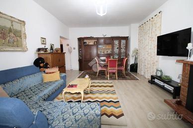 CASA SEMINDIPENDENTE A MONTOPOLI DI SABINA