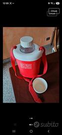 Borraccia termica rossa con tracolla