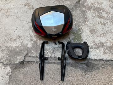 Givi V47 Monokey con piastra e portapacchi