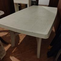 TAVOLO DA ESTERNO 6 POSTI 