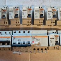 Lotto Interruttori Magnetotermici Merlin Gerin