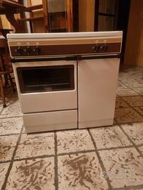 Cucina 4 Fuochi A Metano