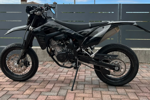 Moto 4 tempi marca SHERCO SM-RS Blackmoon