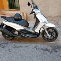 Piaggio Beverly 350 - 2012