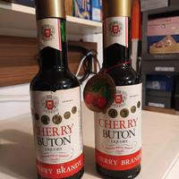 2 bottiglie Cherry Buton 0,75 vintage mai aperte.