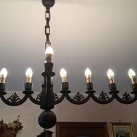 Lampadario in ferro battuto