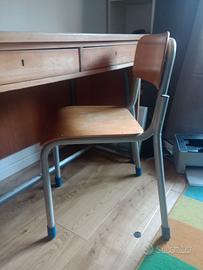 Cattedra e sedia vintage