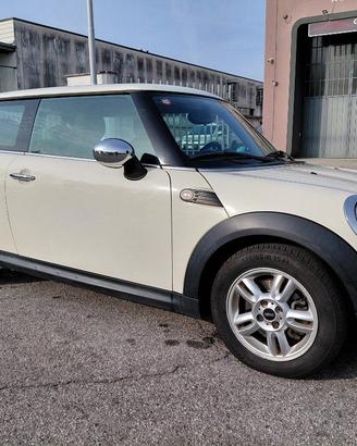 MINI One 1.4 16V One (55kW) Neo Patentati