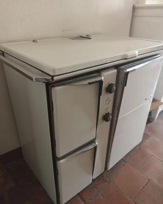 Cucina economica a legna