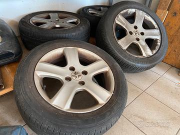 Cerchi e pneumatici 205 55 r16