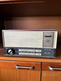 Radio Vintage d'epoca Magnafon FM 211 (Anni ‘60)