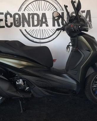 Piaggio Beverly 400