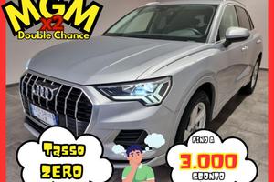 AUDI Q3 35 TFSI Business Advanced