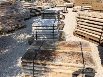 Scalinata di pietra di recupero