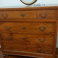 Comò in legno antico 