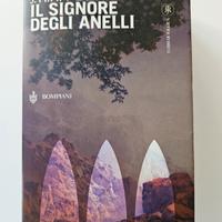libro " il signore degli anelli "