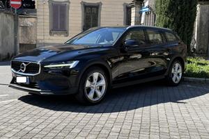 VOLVO V60 Cross Country D4 AWD Geartronic Busine