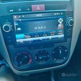 Stereo con schermo quasi nuovo