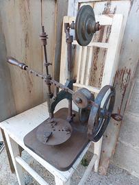 Antico trapano a colonna artigianale '800/'900