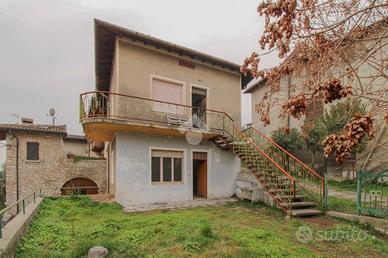 CASA INDIPENDENTE A TOSCOLANO-MADERNO