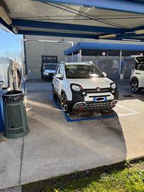 Panda Cross Hybrid 2022