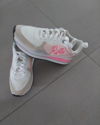 Sneakers RIFLE 