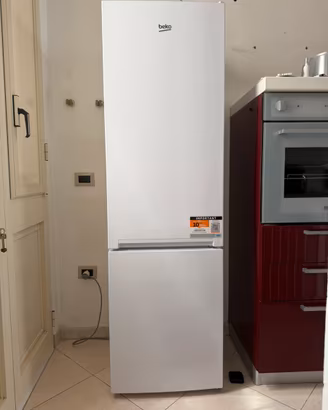 FRIGORIFERO BEKO MODELLO RCNA305K40WN