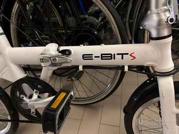E-Bits. Bici elettroassistita pieghevole.