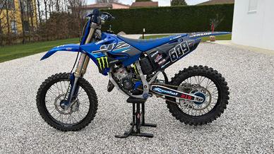 Yamaha YZ 125