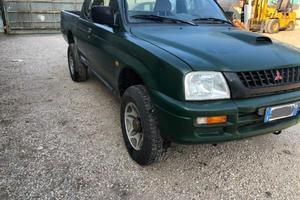 Mitsubishi l200 1999