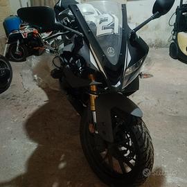 Yamaha YZF 125 R