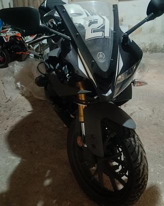 Yamaha YZF 125 R